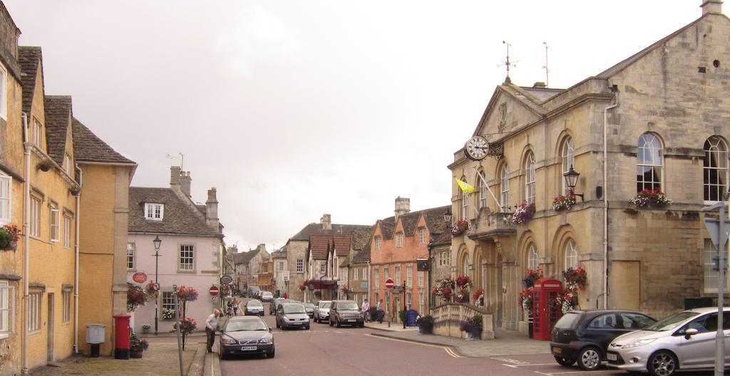 Alexander House Corsham Quarto foto